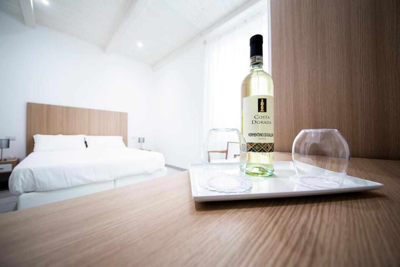 La Promenade Rooms & Suites Olbia Buitenkant foto