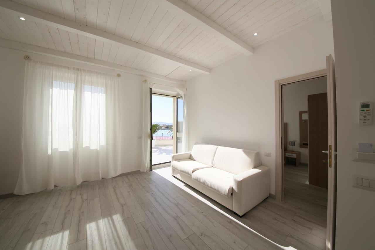 La Promenade Rooms & Suites Olbia Buitenkant foto