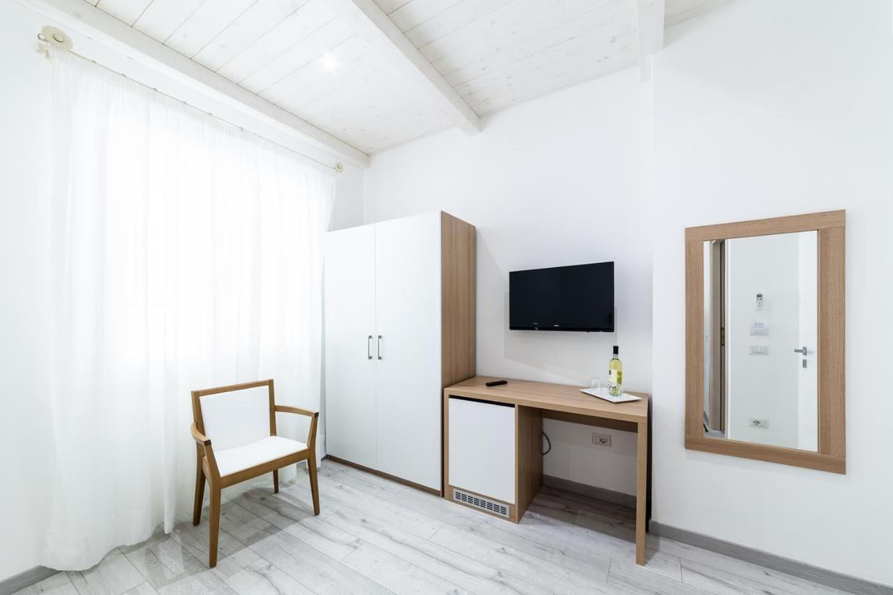 La Promenade Rooms & Suites Olbia Buitenkant foto