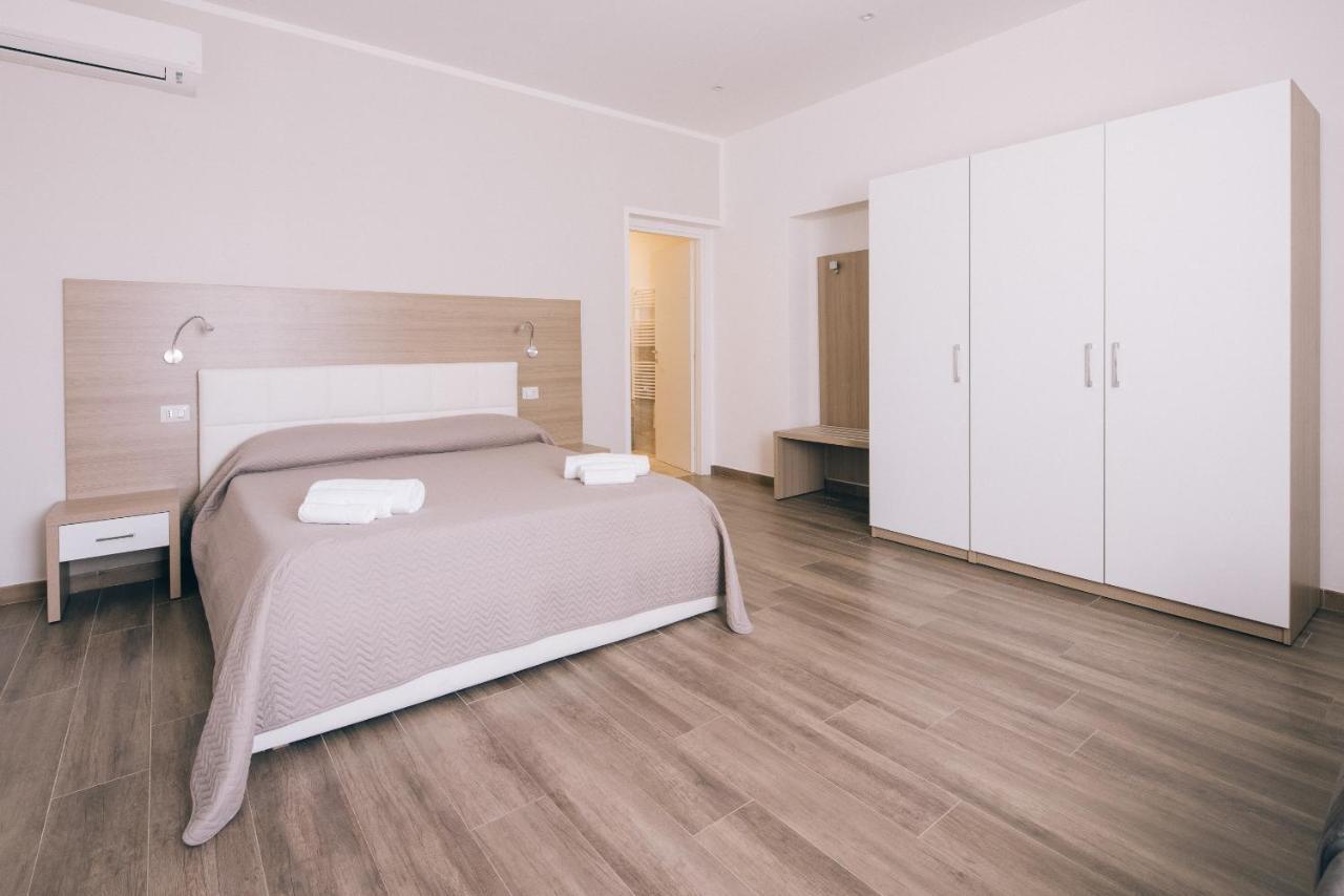 La Promenade Rooms & Suites Olbia Buitenkant foto